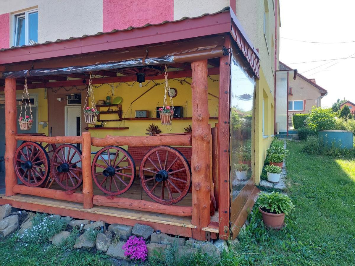 Hotel Penzion Mayka Hrabušice Exterior foto